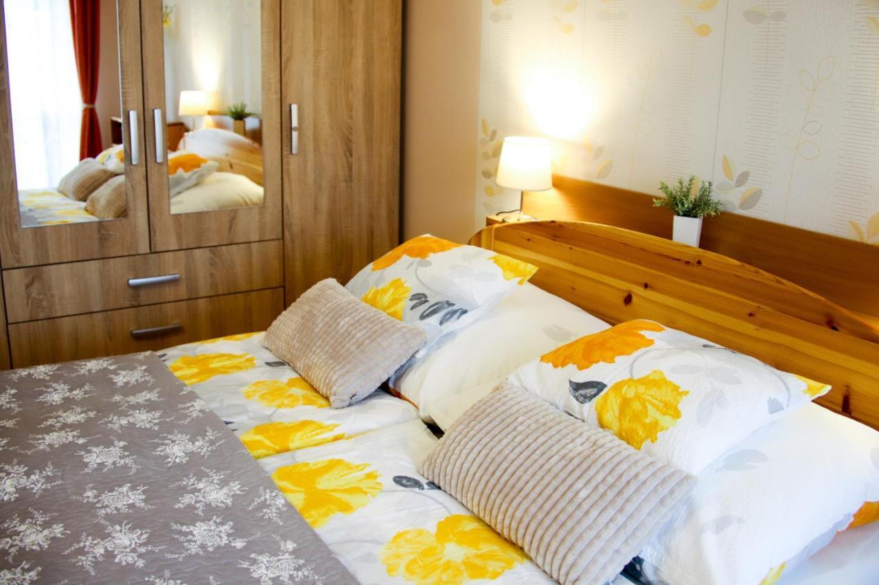 Dia Apartman Miskolc Eksteriør billede